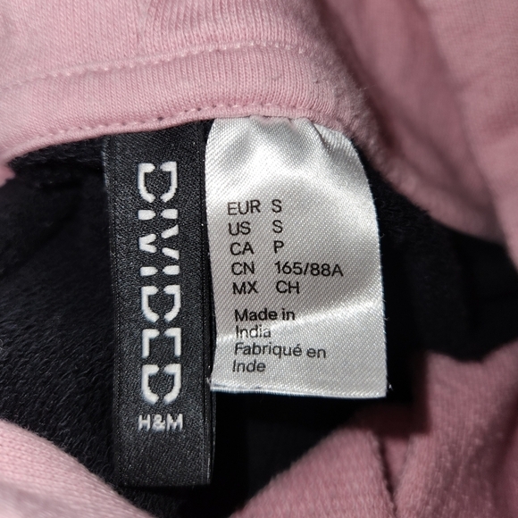 Divided colorblock hoodie - Picture 8 of 9